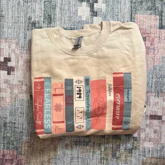 Taylor Swift Albums on Book Covers Sweatshirt - Picture 1 of 1